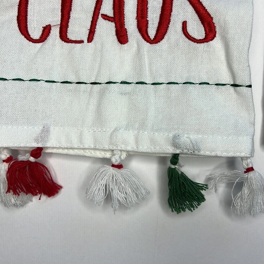 MUDPIE Tassel Towels SET of 2 Santa Merry Christmas Embroidery hostess gift‎ NEW